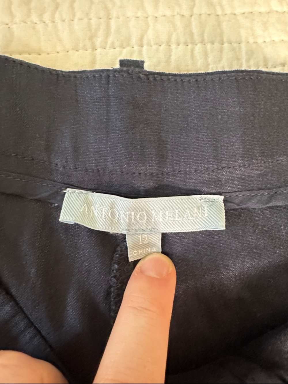 ANTONIO MELANI Navy High-Waist Pleated Shorts Size 12 - Picture 2 of 10